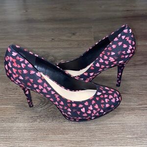 🩷 Hearts Platform NINE WEST Kristal Heels - Size 6.5"